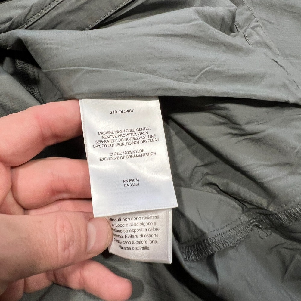 Mountain Hardwear Geist Womens XS Reflective Lightweight Windbreaker Jacket - Picture 5 of 7
